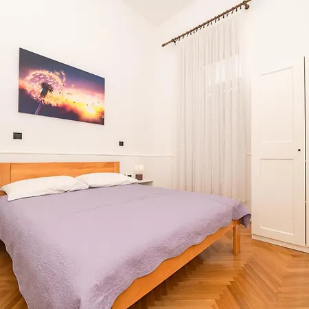 Aparment Kod Kule Appartement Cres Buitenkant foto