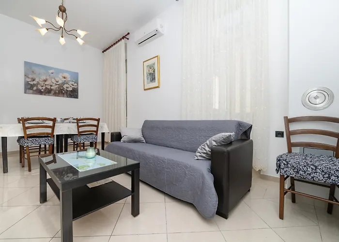 Aparment Kod Kule