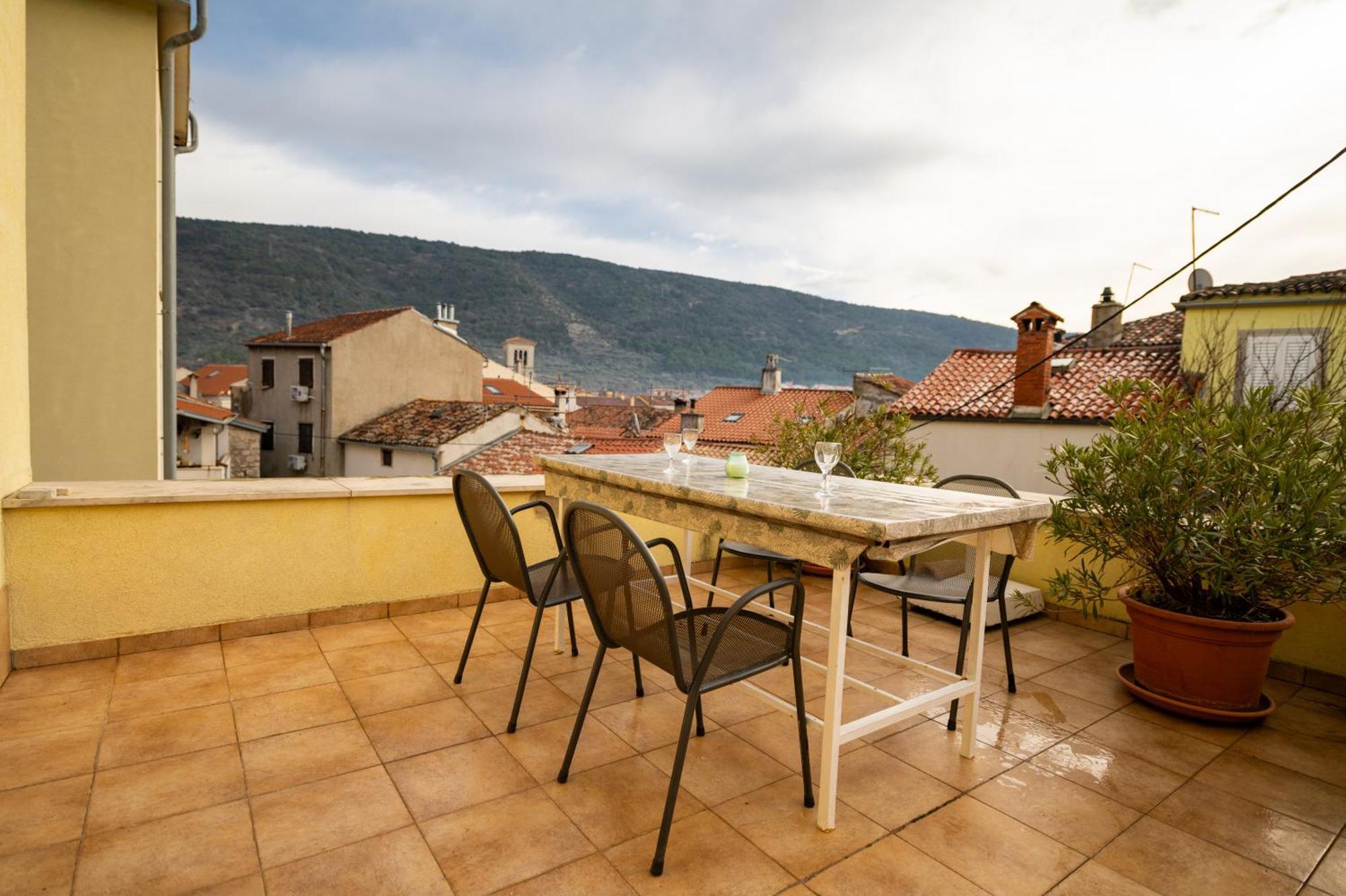 Aparment Kod Kule Apartmán *