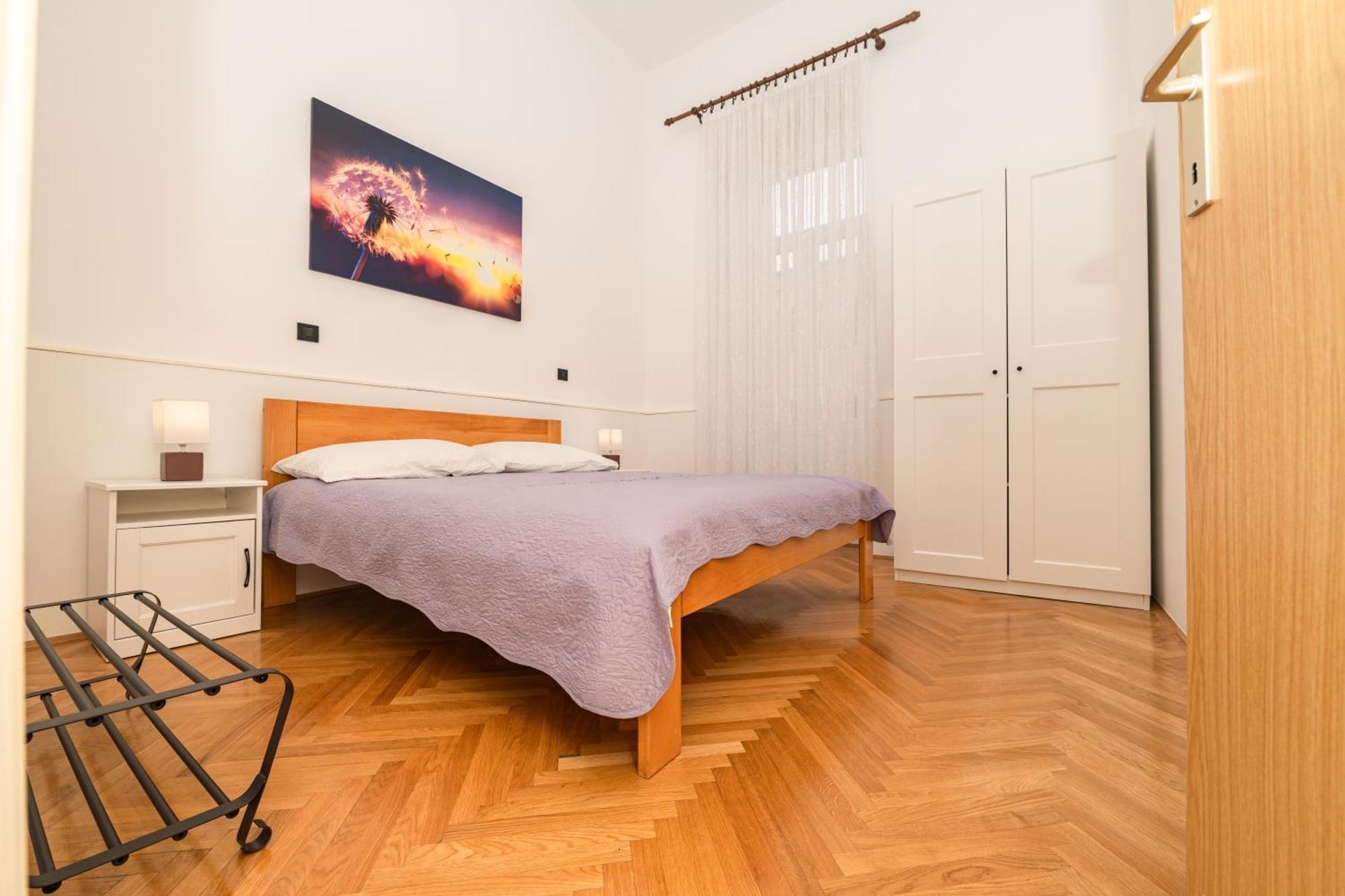 Aparment Kod Kule
